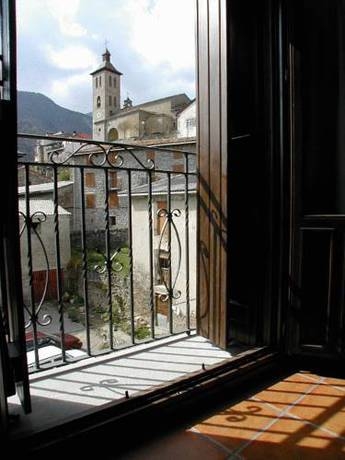 Imagen de los exteriores del Apartamentos Apartamentos Casa Isabale. Foto 7