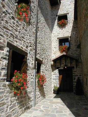 Imagen de los exteriores del Apartamentos Apartamentos Casa Isabale. Foto 9