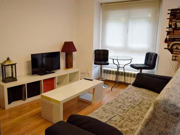 Imagen general del Apartamentos Apartamentos Ciudadela de Jaca 3000. Foto 6