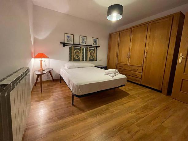 Imagen general del Apartamentos Apartamentos Ciudadela de Jaca 3000. Foto 8