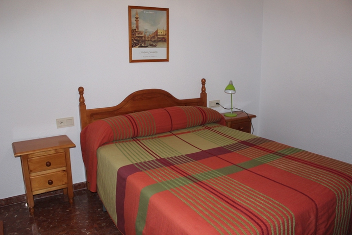 Imagen de la habitación del Apartamentos Apartamentos Do&ntilde;a Carmen II. Foto 3