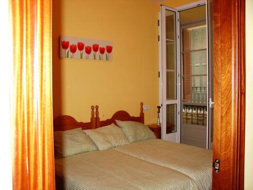 Imagen general del Apartamentos Apartamentos Edificio Azucena. Foto 4