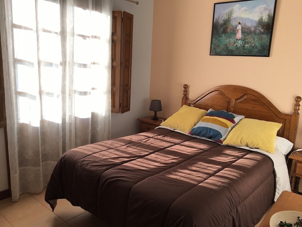 Imagen de la habitación del Apartamentos Apartamentos El Cardeo. Foto 11