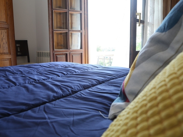 Imagen general del Apartamentos Apartamentos El Cardeo. Foto 2