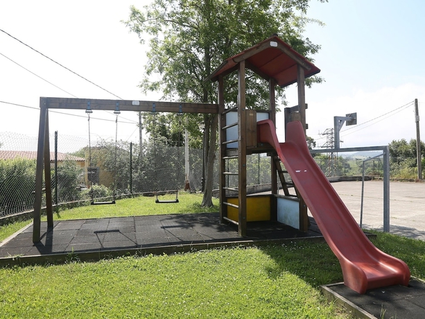 Imagen general del Apartamentos Apartamentos El Cardeo. Foto 3