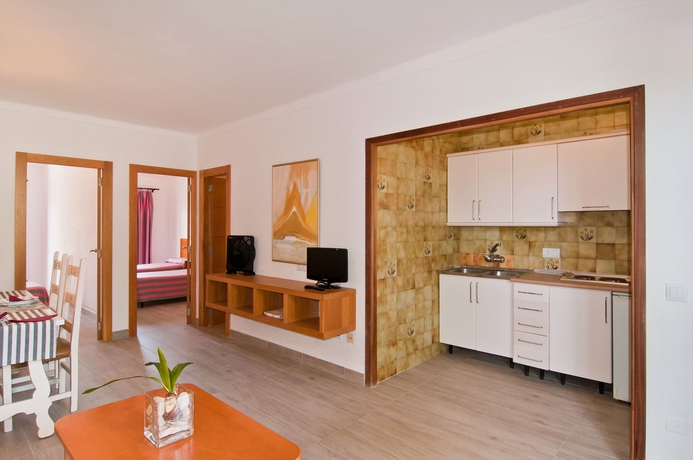 Imagen de los interiores del Apartamentos Apartamentos Estanques. Foto 11