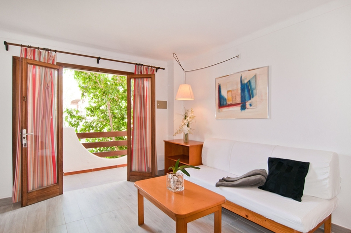 Imagen de los interiores del Apartamentos Apartamentos Estanques. Foto 13