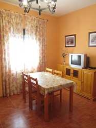 Imagen del bar/restaurante del Apartamentos Apartamentos Haza La Moraleda. Foto 2