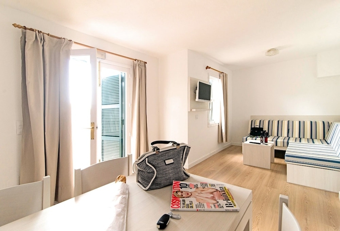 Imagen de la habitación del Apartamentos Apartamentos Mar Blanca by Mauter Villas. Foto 8
