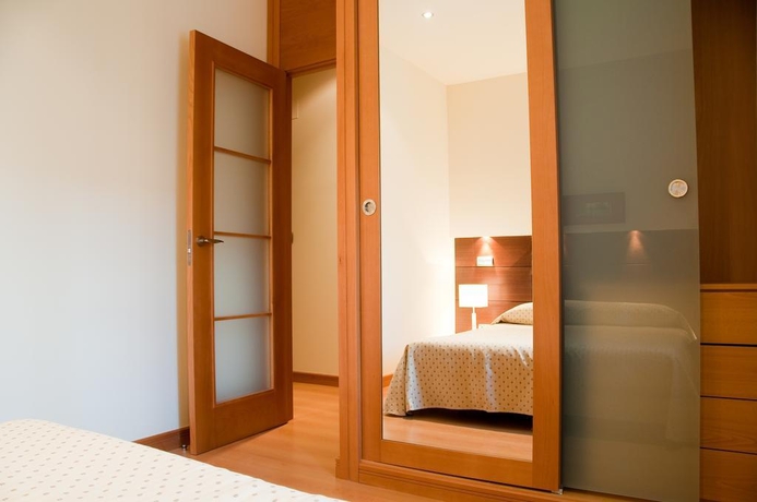 Imagen general del Apartamentos Apartamentos Maria Luisa. Foto 7