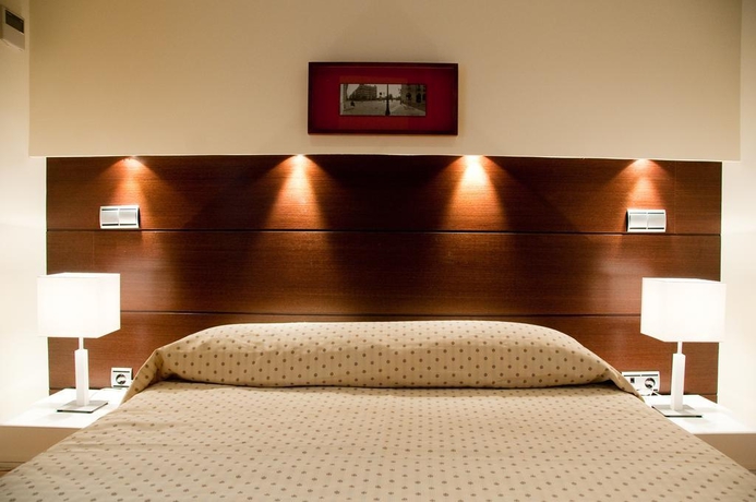 Imagen general del Apartamentos Apartamentos Maria Luisa. Foto 11