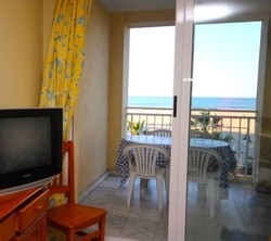 Imagen de los interiores del Apartamentos Apartamentos Marina Port. Foto 15