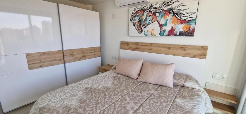 Imagen general del Apartamentos Apartamentos Oasis de la Cala. Foto 10