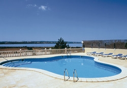 Imagen de la piscina del Apartamentos Apartamentos Paya Ii. Foto 7