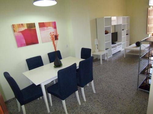 Imagen de la habitación del Apartamentos Apartamentos Puerto Valencia. Foto 11