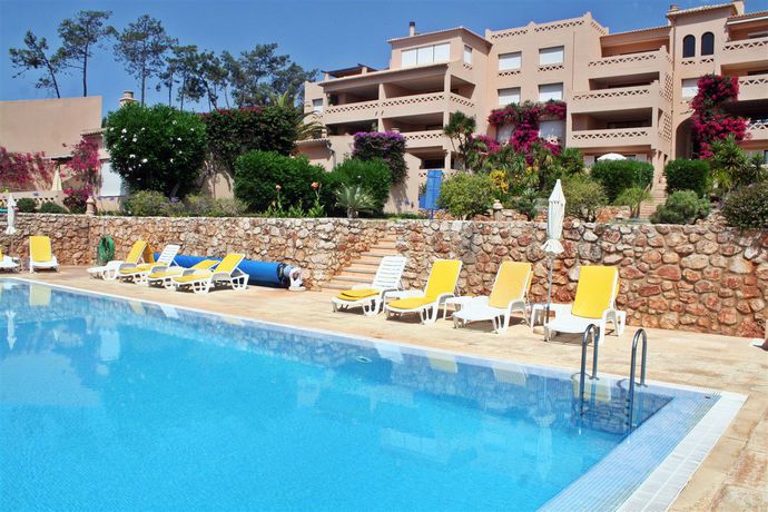 Imagen de la piscina del Apartamentos Apartamentos Turisticos Buganvilia. Foto 4