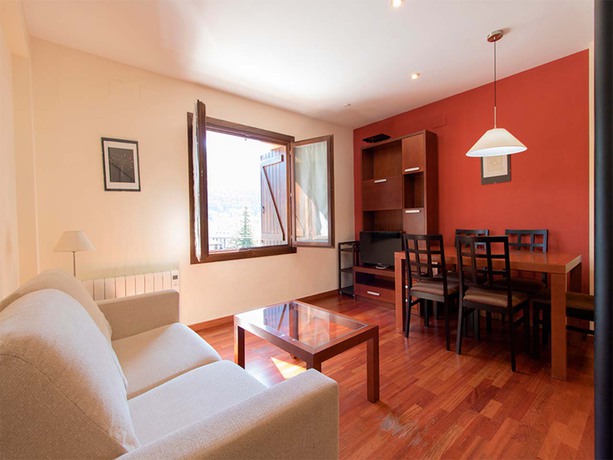 Imagen general del Apartamentos Apartamentos Villanua 3000. Foto 3