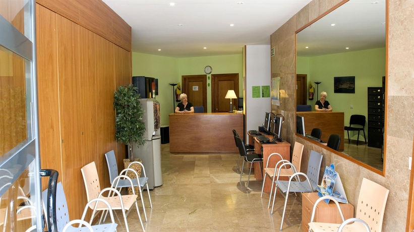 Imagen de los interiores del Apartamentos Apartaments Ar Santa Anna Ii. Foto 10