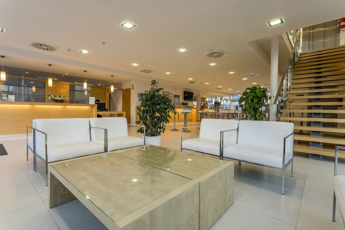 Imagen de los interiores del Apartamentos Apartaments Cales De Ponent. Foto 16