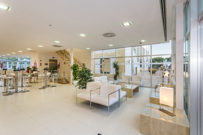 Imagen de los interiores del Apartamentos Apartaments Cales De Ponent. Foto 19