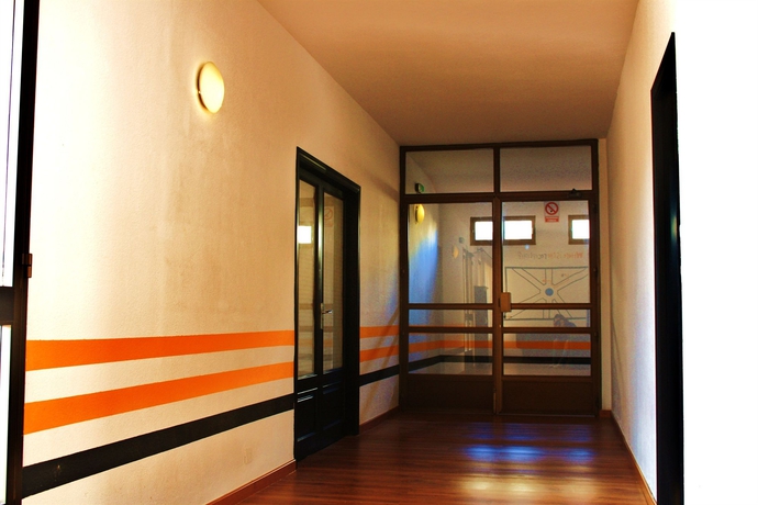 Imagen de los interiores del Apartamentos Apartaments La Perla Negra. Foto 14