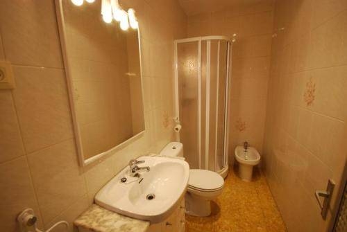 Imagen de la habitación del Apartamentos Apartaments Roma. Foto 5