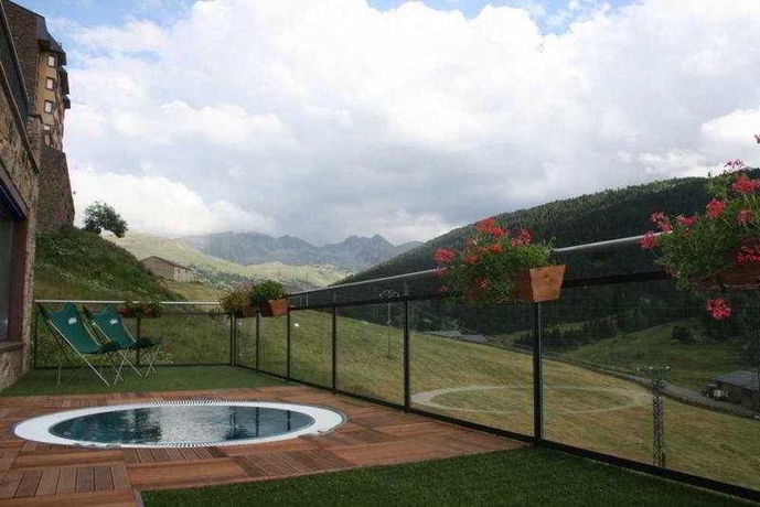 Imagen general del Apartamentos Apartaments Turístics Els Llacs. Foto 8