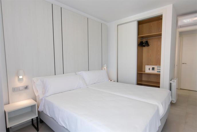 Imagen de la habitación del Apartamentos Aparthotel Bcl Levante Beach. Foto 7