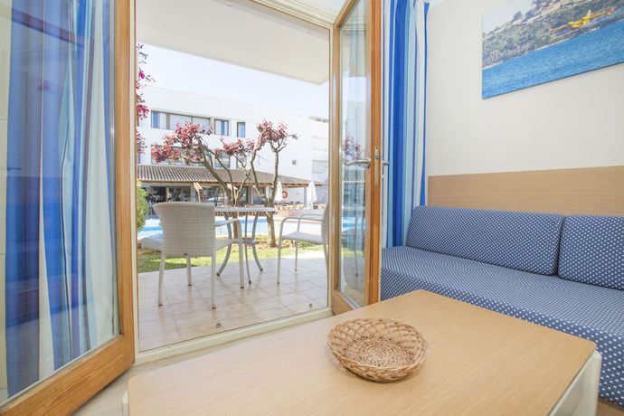 Imagen de la habitación del Apartamentos Aparthotel Flora. Foto 11