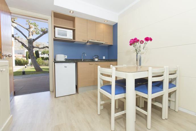 Imagen de la habitación del Apartamentos Aparthotel Flora. Foto 13