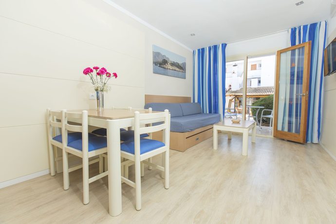 Imagen de la habitación del Apartamentos Aparthotel Flora, Puerto Pollensa. Foto 4