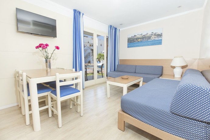Imagen de la habitación del Apartamentos Aparthotel Flora, Puerto Pollensa. Foto 6