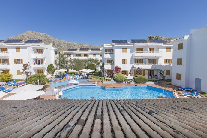Imagen de la piscina del Apartamentos Aparthotel Flora, Puerto Pollensa. Foto 18