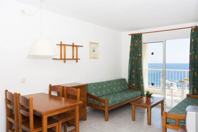 Imagen de los interiores del Apartamentos Aparthotel Hsm Calas Park - All Inclusive. Foto 9