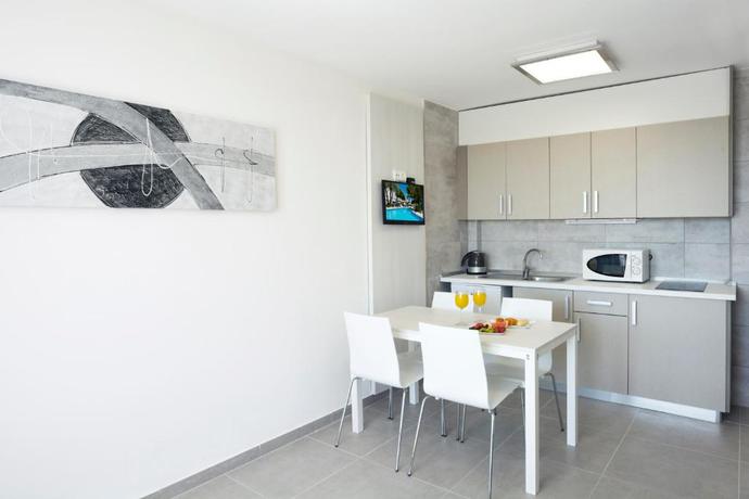 Imagen general del Apartamentos Aparthotel Hsm Lago Park. Foto 4