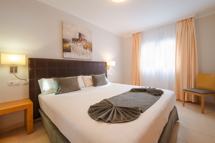 Imagen de la habitación del Apartamentos Aparthotel Ilunion Costa Sal Lanzarote. Foto 13
