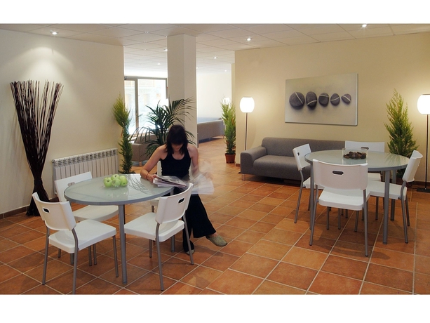 Imagen de los interiores del Apartamentos Aparthotel Nou Vielha. Foto 13