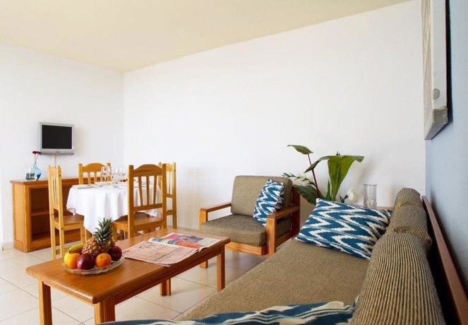 Imagen de la habitación del Apartamentos Aparthotel Playa Del Sol - Adults Only. Foto 3