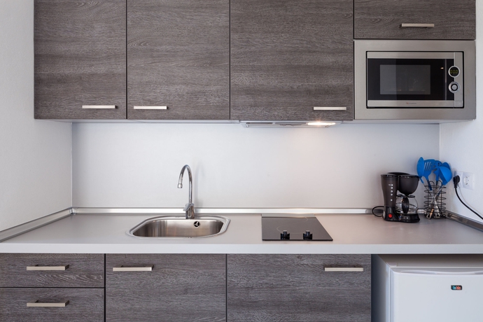 Imagen de la habitación del Apartamentos Aparthotel Puerto Cala Vadella. Foto 3