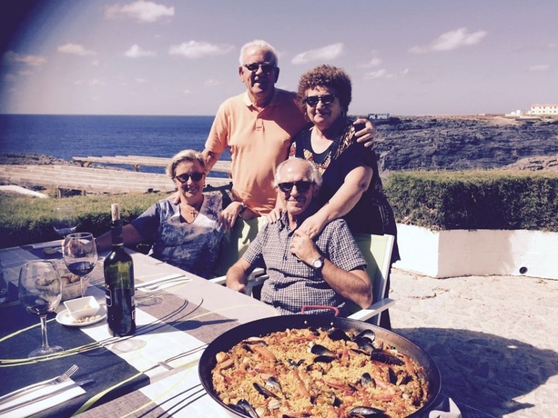 Imagen del bar/restaurante del Apartamentos Aparthotel Voramar. Foto 3