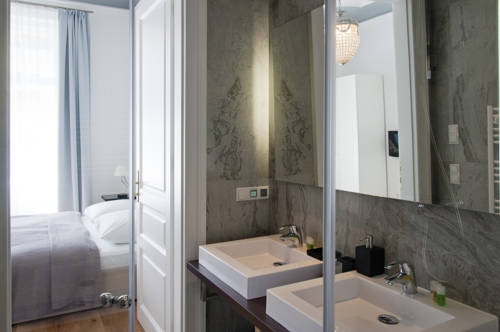 Imagen general del Apartamentos Apartment 6 rooms 1070. Foto 7