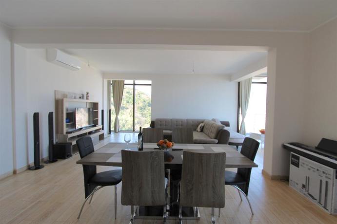 Imagen de los interiores del Apartamentos Apartments Aqua. Foto 11