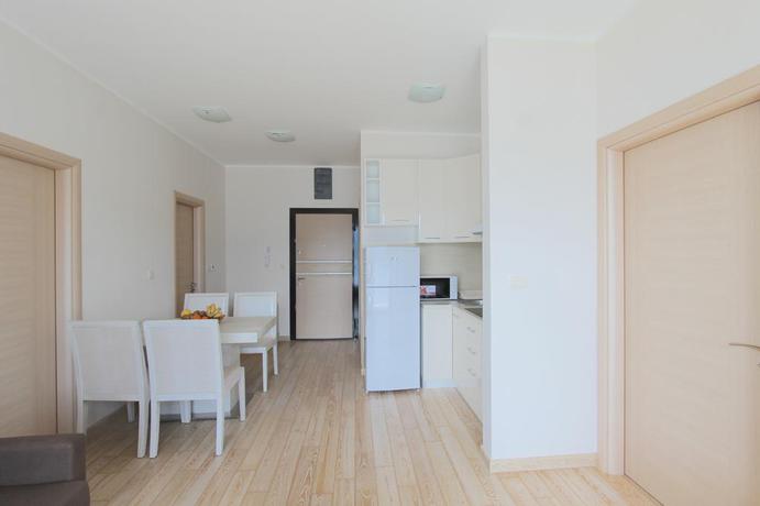 Imagen de los interiores del Apartamentos Apartments Aqua. Foto 12