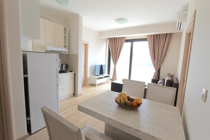 Imagen de los interiores del Apartamentos Apartments Aqua. Foto 13