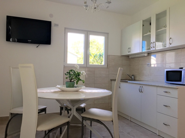 Imagen de la habitación del Apartamentos Apartments Herceg Novi. Foto 5