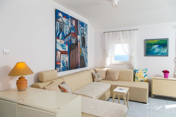 Imagen de los interiores del Apartamentos Apartments Mare. Foto 15