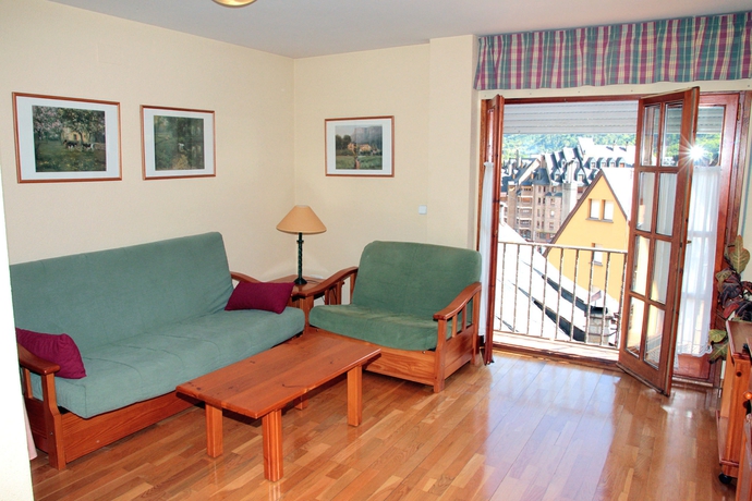 Imagen de los interiores del Apartamentos Apartments Somni Aranès. Foto 12