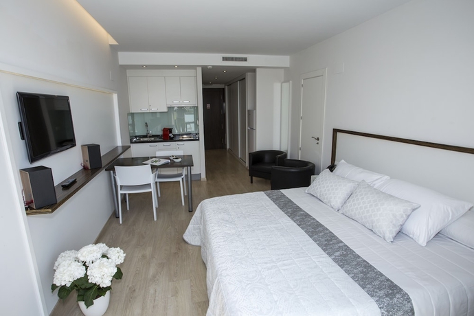 Imagen de la habitación del Apartamentos Apartotel Playa Oliva. Foto 8