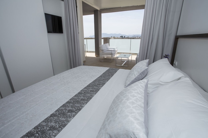 Imagen de la habitación del Apartamentos Apartotel Playa Oliva. Foto 12