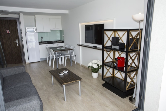 Imagen de la habitación del Apartamentos Apartotel Playa Oliva. Foto 19